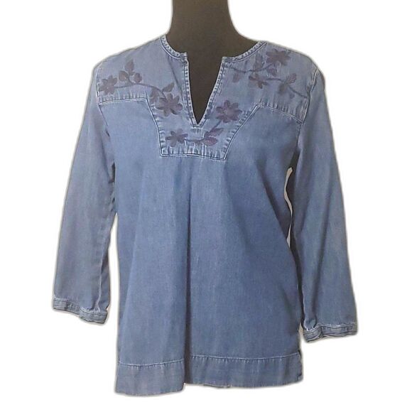 GAP Denim Embroidered 3/4 Sleeve Top Size Small - Picture 1 of 6
